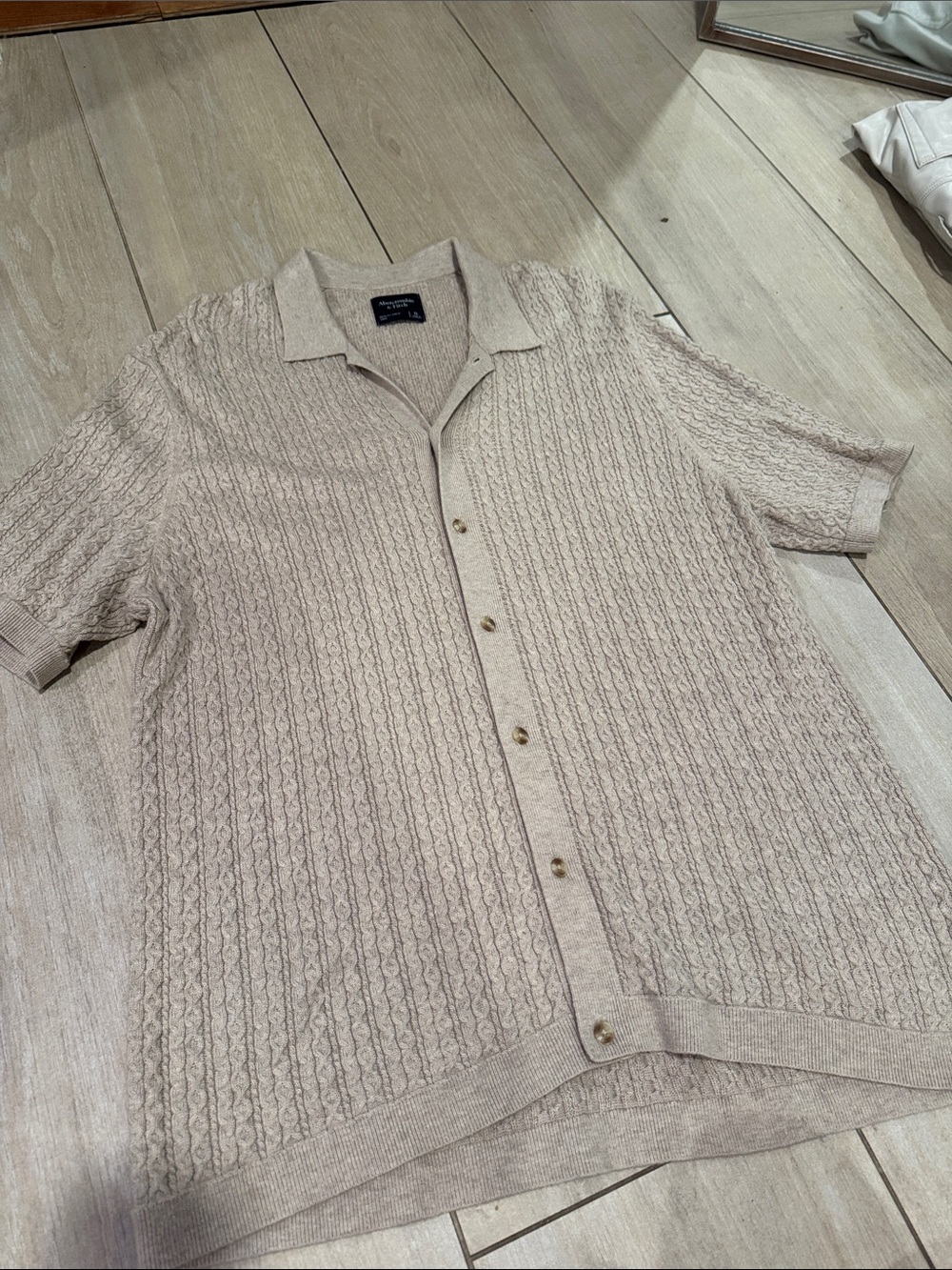 Abercrombie & Fitch Light Beige Short-Sleeve Button-Down Knit Shirt